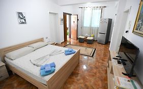 Gast Haus Bojaxhiu