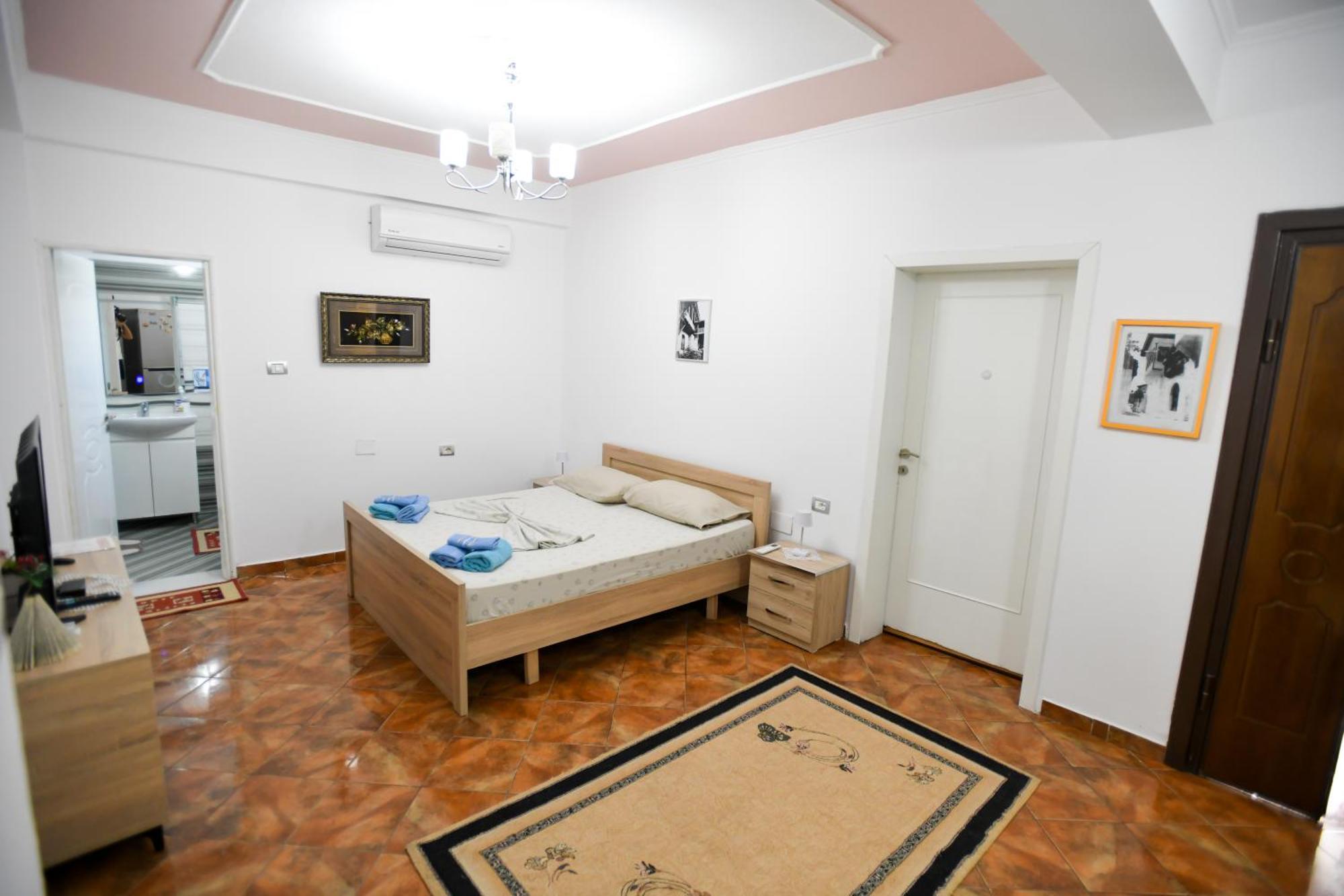 Ferienwohnung Gast Haus Bojaxhiu Berat Exterior foto