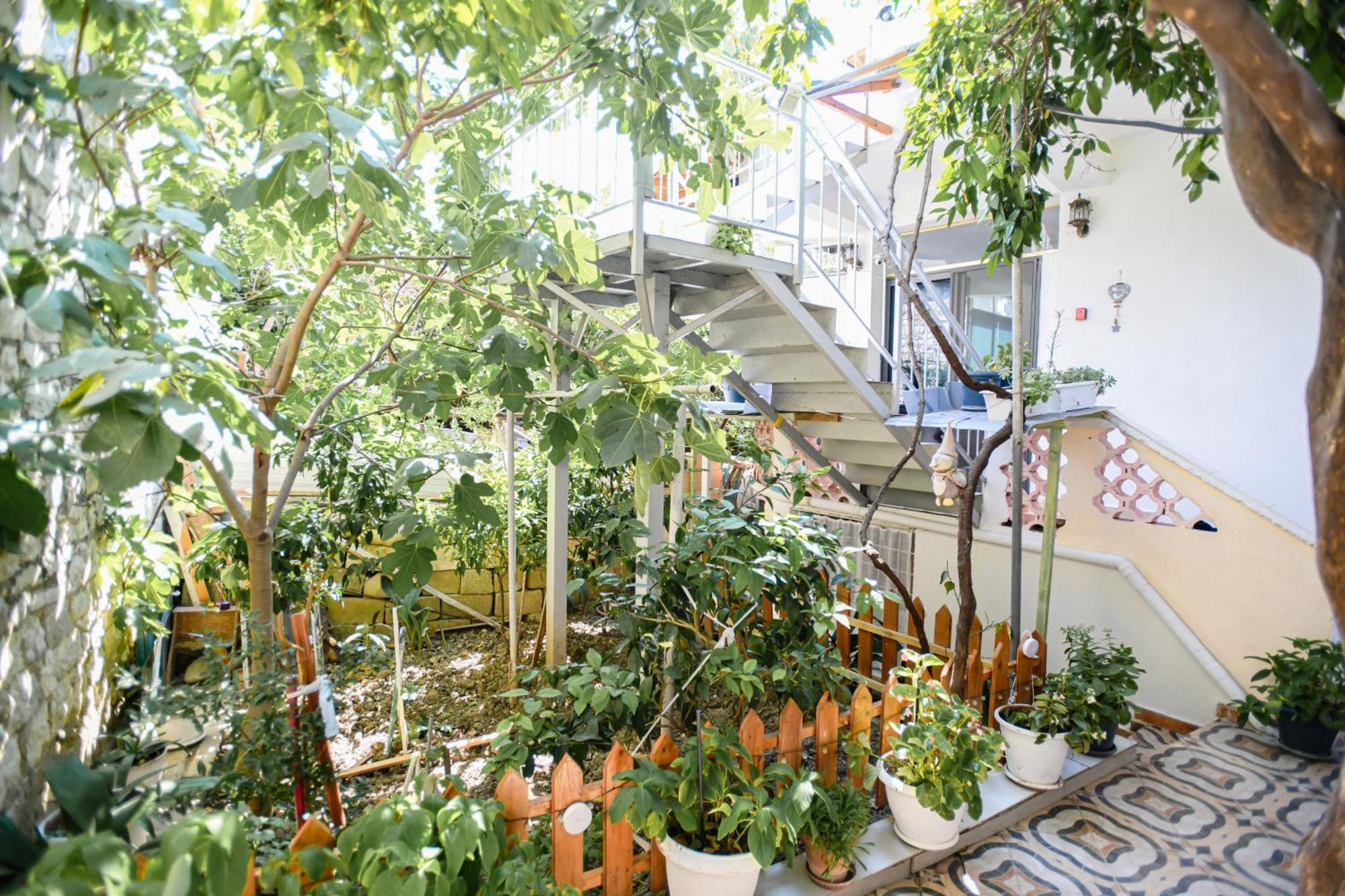 Ferienwohnung Gast Haus Bojaxhiu Berat Exterior foto