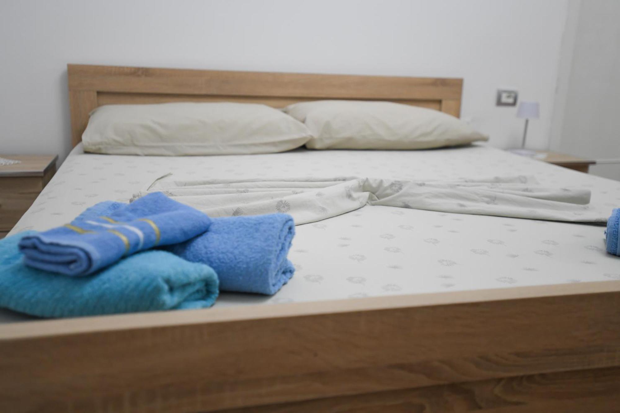 Ferienwohnung Gast Haus Bojaxhiu Berat Exterior foto